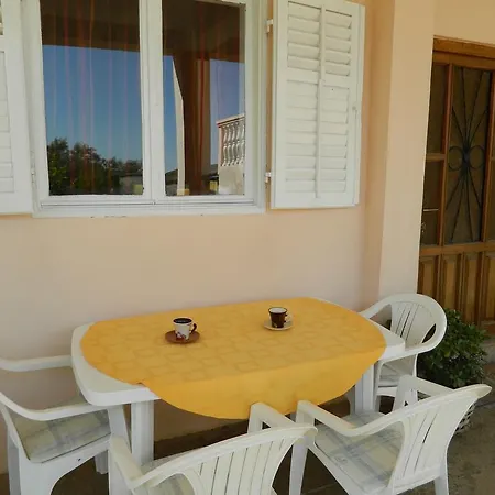 Bartulovi Dvori アパート Poljica