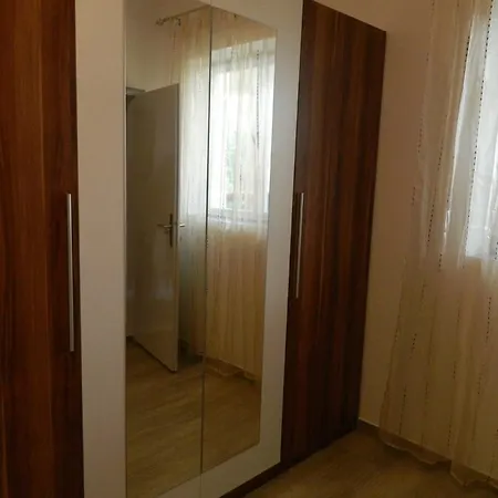 Bartulovi Dvori * Poljica