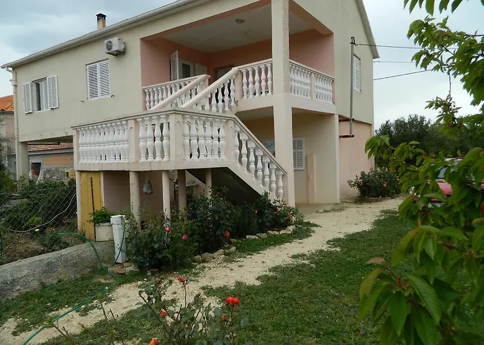 Bartulovi Dvori