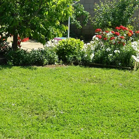 Bartulovi Dvori * Poljica