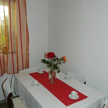 Bartulovi Dvori *